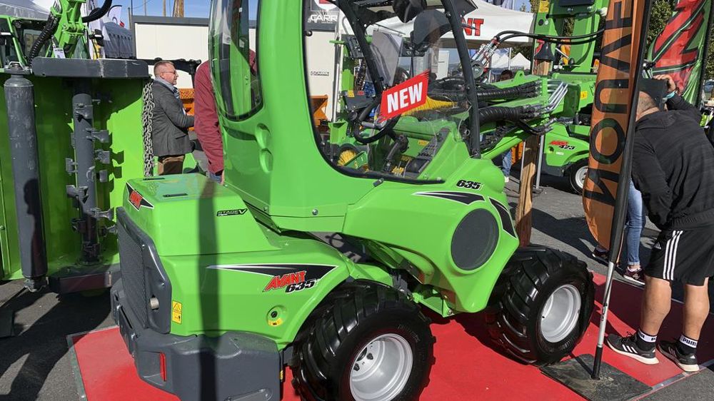 Avant Tecno : une chargeuse de 26 ch capable de lever 1 000 kg